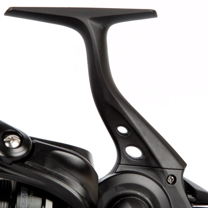 Vue frontale du Moulinet Okuma Custom Noir