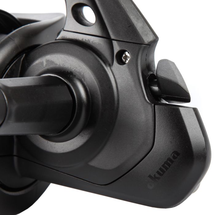 Moulinet Okuma Custom Noir