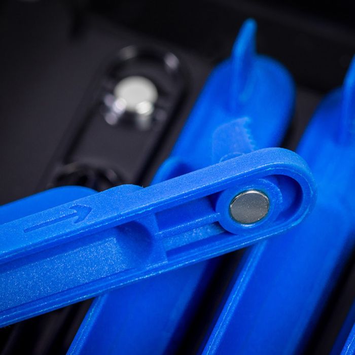 Preston Mag Store System 30cm & 38cm Hooklength Box Close Up 2