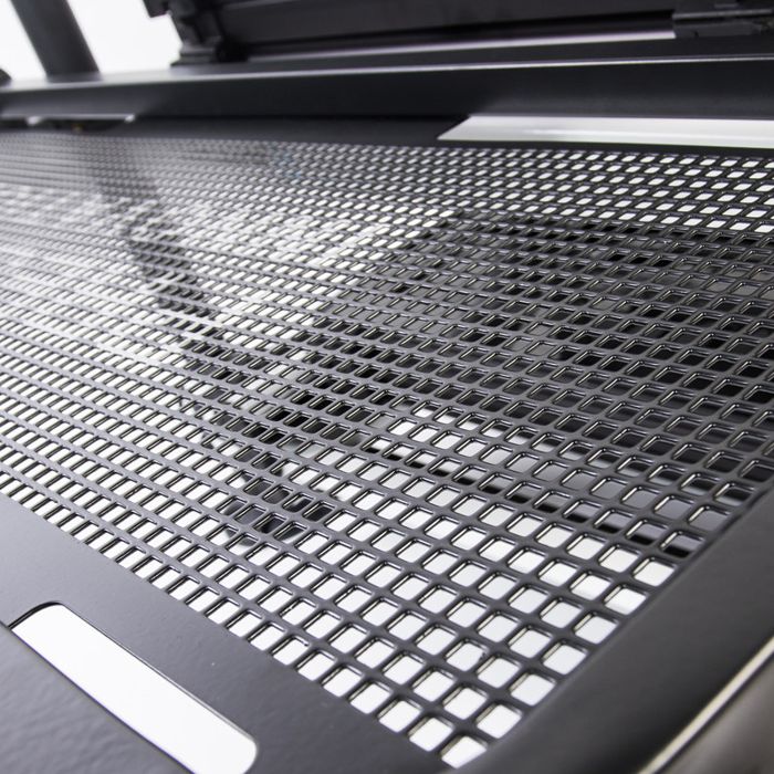 Preston Offbox 36 Venta-Lite Slimline Tray Close Up