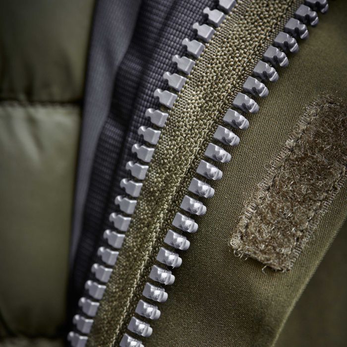 Trakker Summit XP Jacket Close Up Zip 