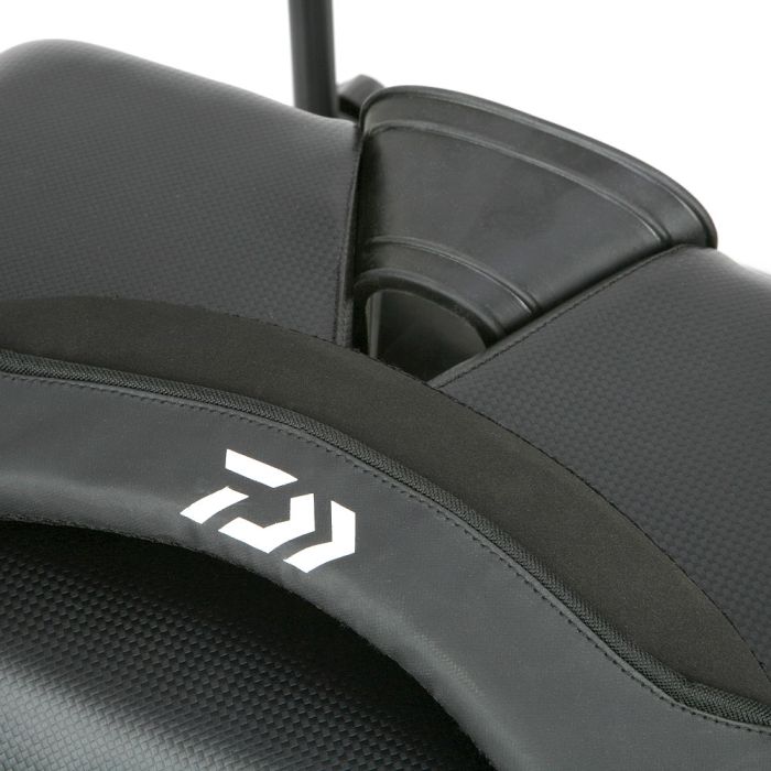 Daiwa 160 Seat Box Close Up 4