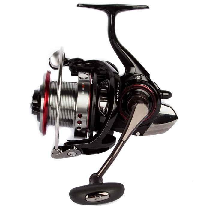 Side View Of Daiwa Cast'izm