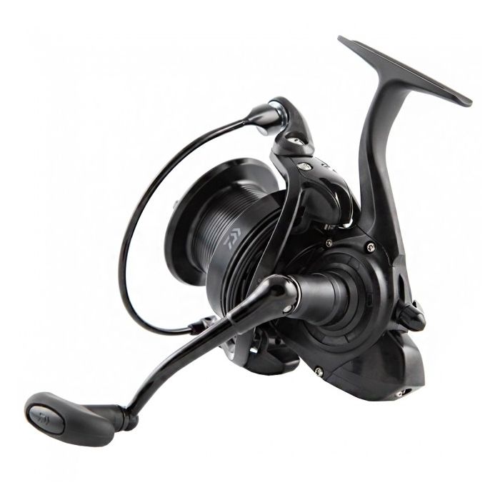 Daiwa Emblem 25QD Reel Angled Left