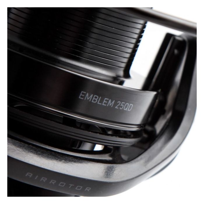 Daiwa Emblem 25QD Reel Close Up 2