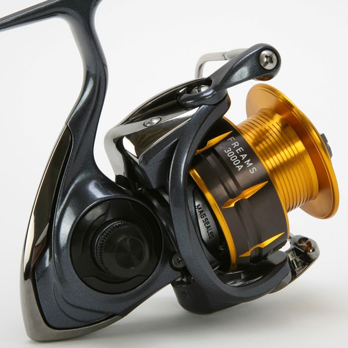 Daiwa Freams Reel Right Side