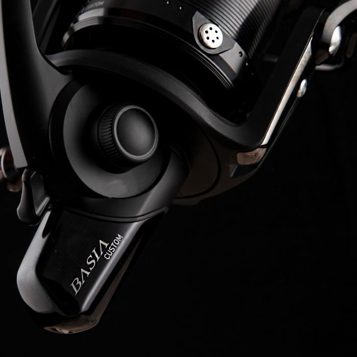 Daiwa Tournament Basia Custom Reel DCR4 Close Up 6