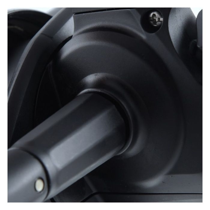 Okuma Custom Black Reel CB-80 Close Up 4