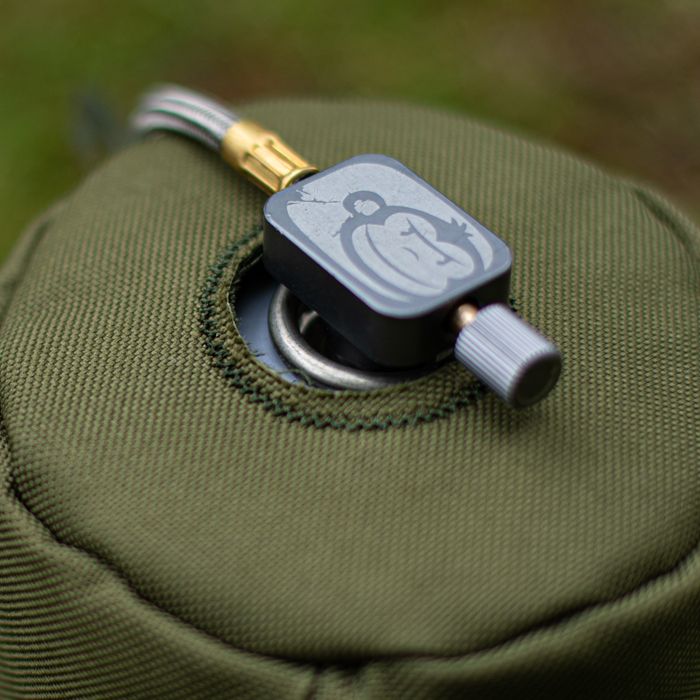 RidgeMonkey Fishing Quad Stove Pro Mini In Use 3