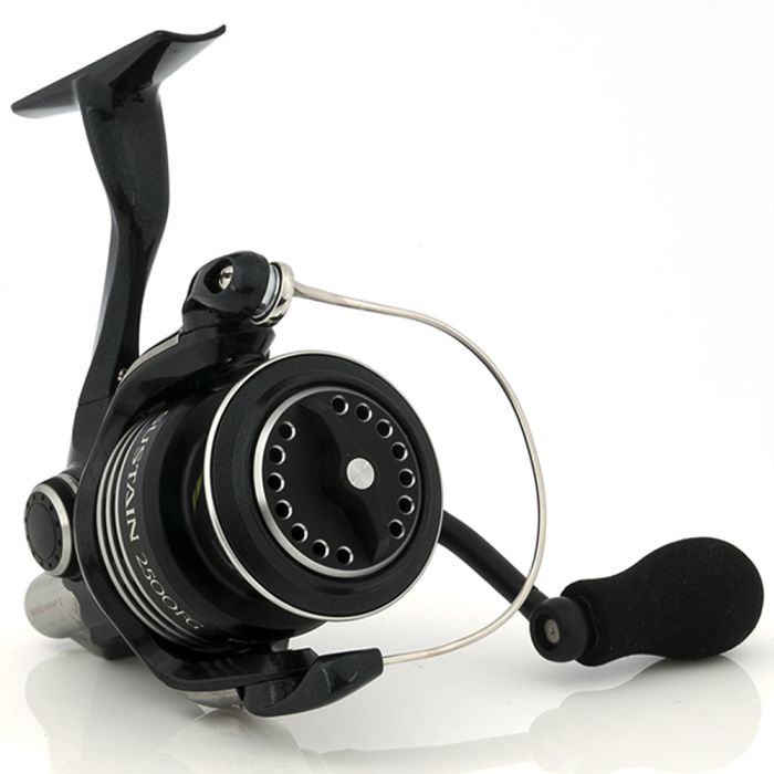 Shimano Sustain FG Reel Side