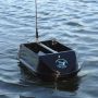 Bateau Amorceur Angling Technics Bait Boat sur l'eau
